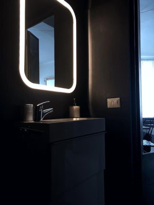 דירות מילאנו Brera Luxury Cozy Flat! מראה חיצוני תמונה